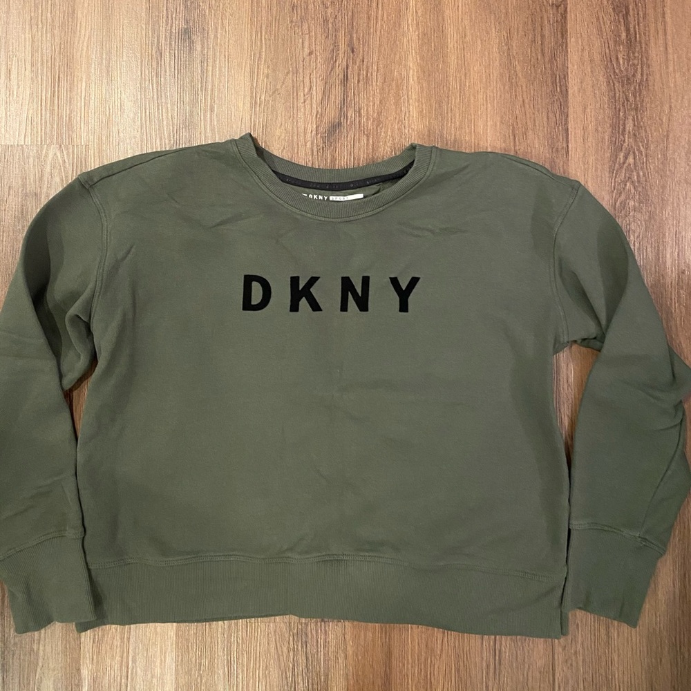 Women’s Size Large Hunter Green Sweatshirt